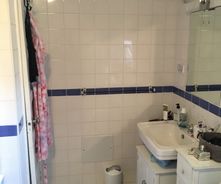 Complete Bathroom Rennovation (Before)